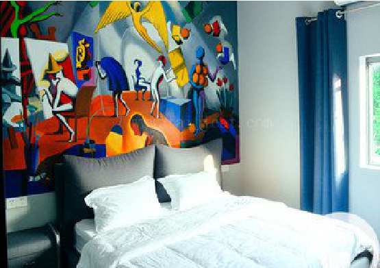 高安对于酒店的墙体彩绘而言更注重哪些方面？