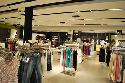 高安商场里的店面怎么装修？